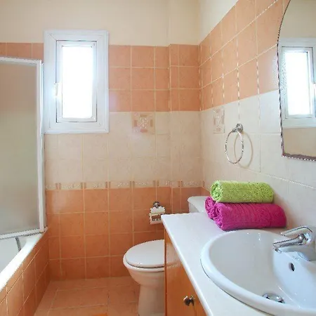 Villa Close To The Beach And Centre 78 *